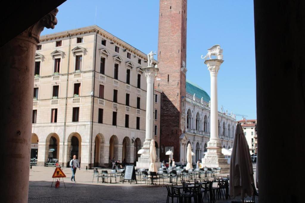 Altea'S Sweet Home In Piazza,Basilica Palladiana ヴィチェンツァ エクステリア 写真