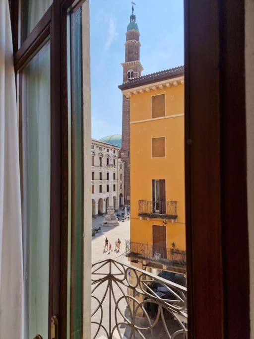 Altea'S Sweet Home In Piazza,Basilica Palladiana ヴィチェンツァ エクステリア 写真