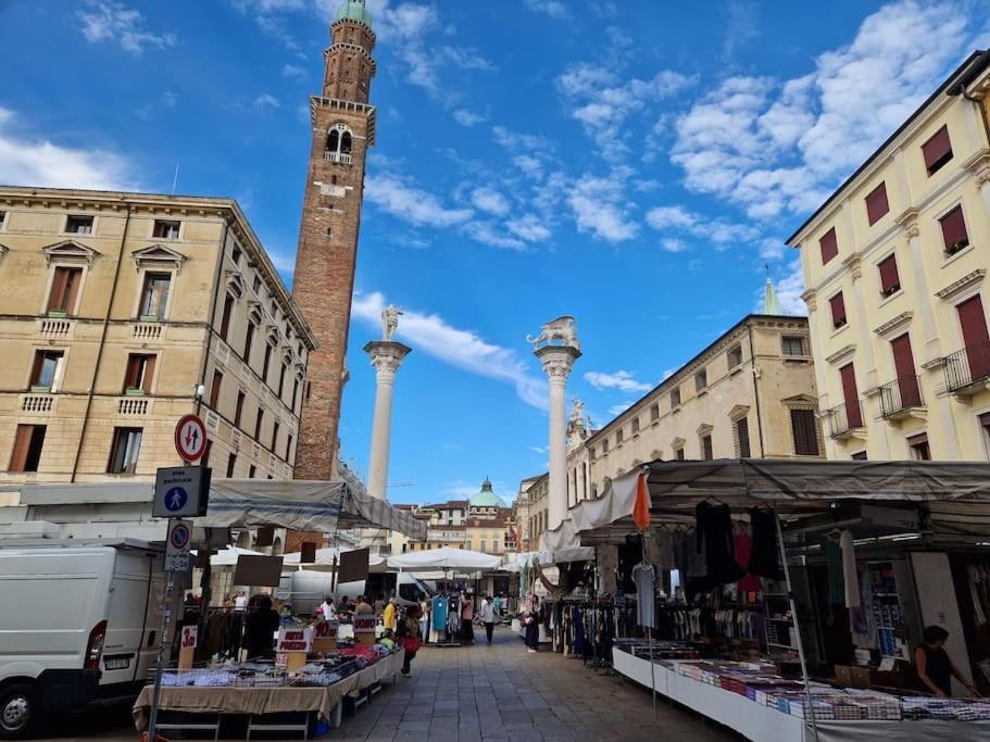 Altea'S Sweet Home In Piazza,Basilica Palladiana ヴィチェンツァ エクステリア 写真