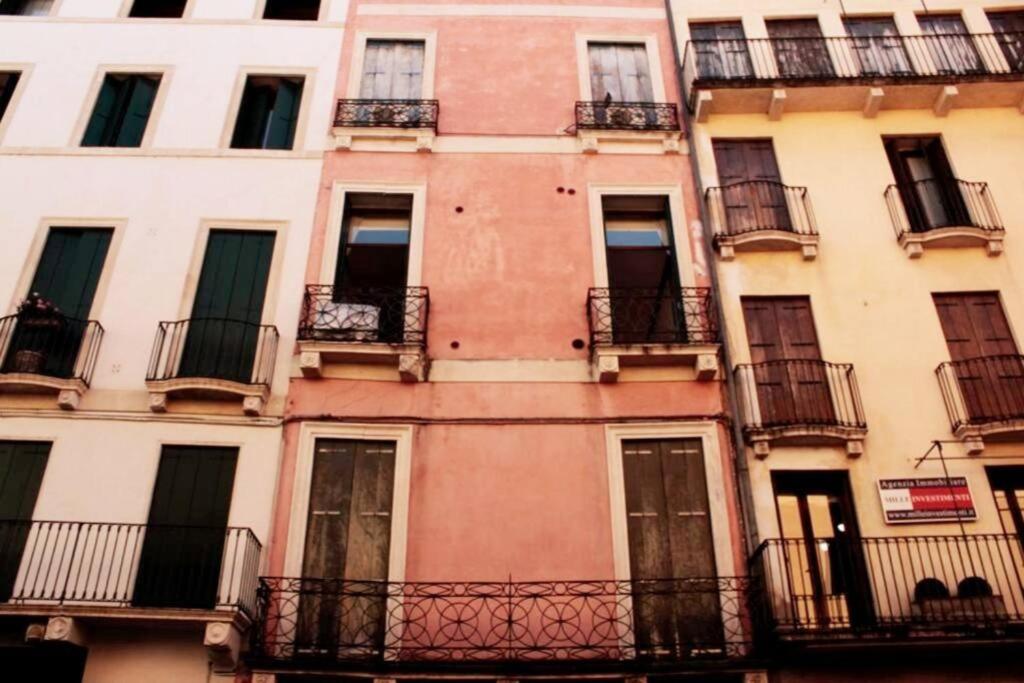 Altea'S Sweet Home In Piazza,Basilica Palladiana ヴィチェンツァ エクステリア 写真
